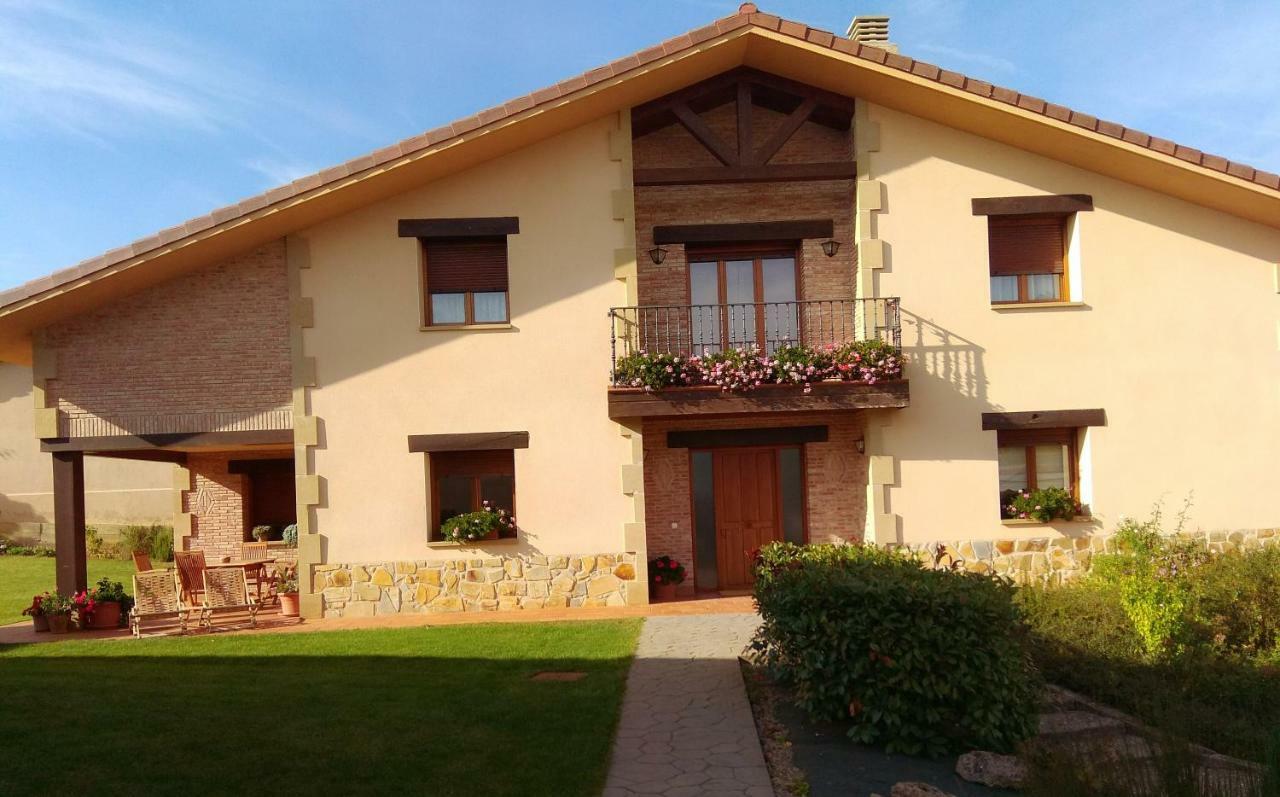 El Chalet Del Golf Уртури Экстерьер фото